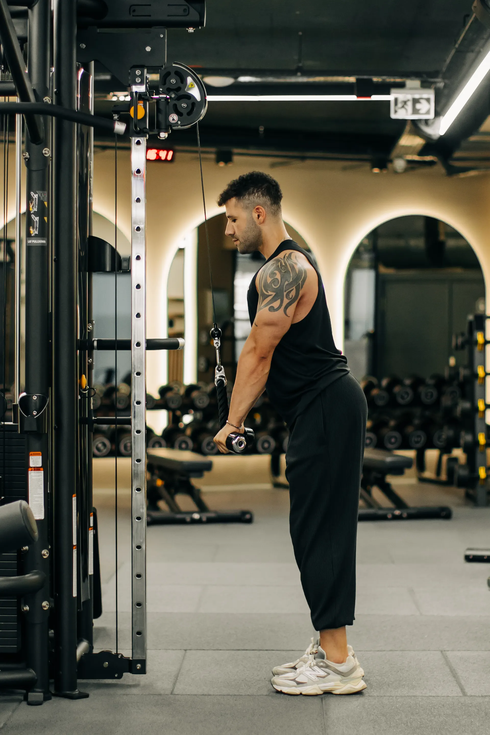 Gymnasium13 Gayrettepe tesisi ve premium antrenman ekipmanları